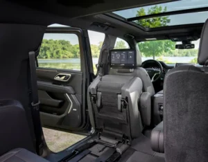 chevrolet_suburban_5